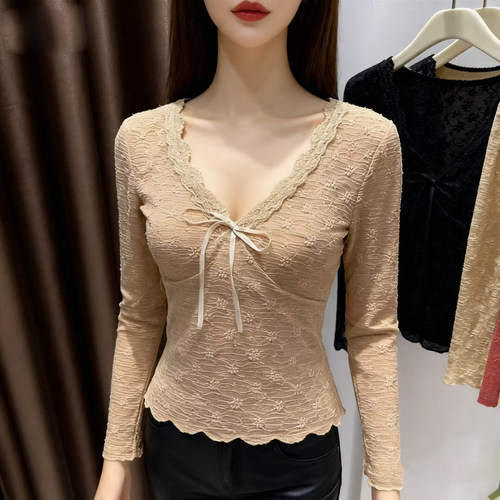 独特绝美蝴蝶结v领蕾丝加绒打底衫秋冬短款内搭低领显身材小衫女