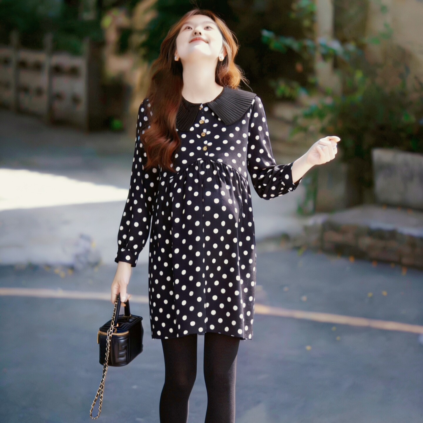 孕妇装春装2026新款波点连衣裙娃娃款韩版宽松大码胖mm孕妇连衣裙