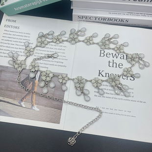 肚皮舞链条腰带女士配饰裙子2025年新款潮金属梅花流苏腰链舞蹈链