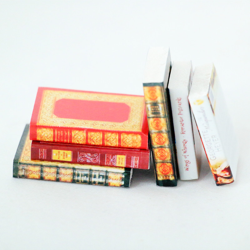 Dollhouse 娃娃屋 仿真微缩迷你 复古书籍 古典配件BJD模型道具