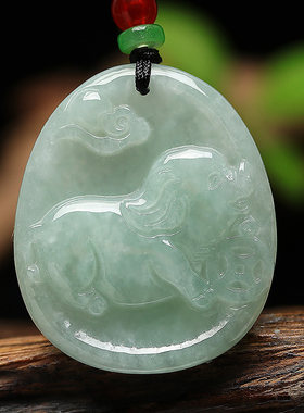 翡翠十二生肖水滴玉佩猪吊坠
