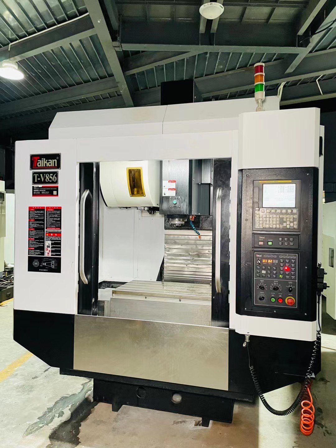 95新2020年台群856重型加工中心,三线直连12000主轴,性价比超高