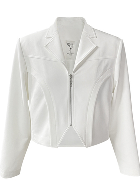 白色翻领长袖拉链外套