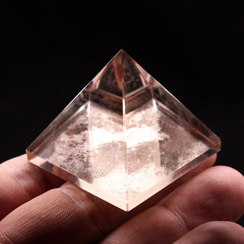 天然金字塔能量风水摆件