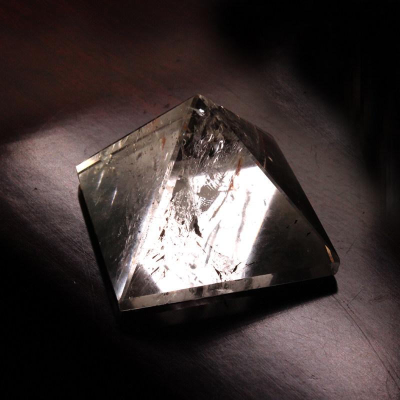 灵昌天然白水晶金字塔摆件发生器打坐家居摆件