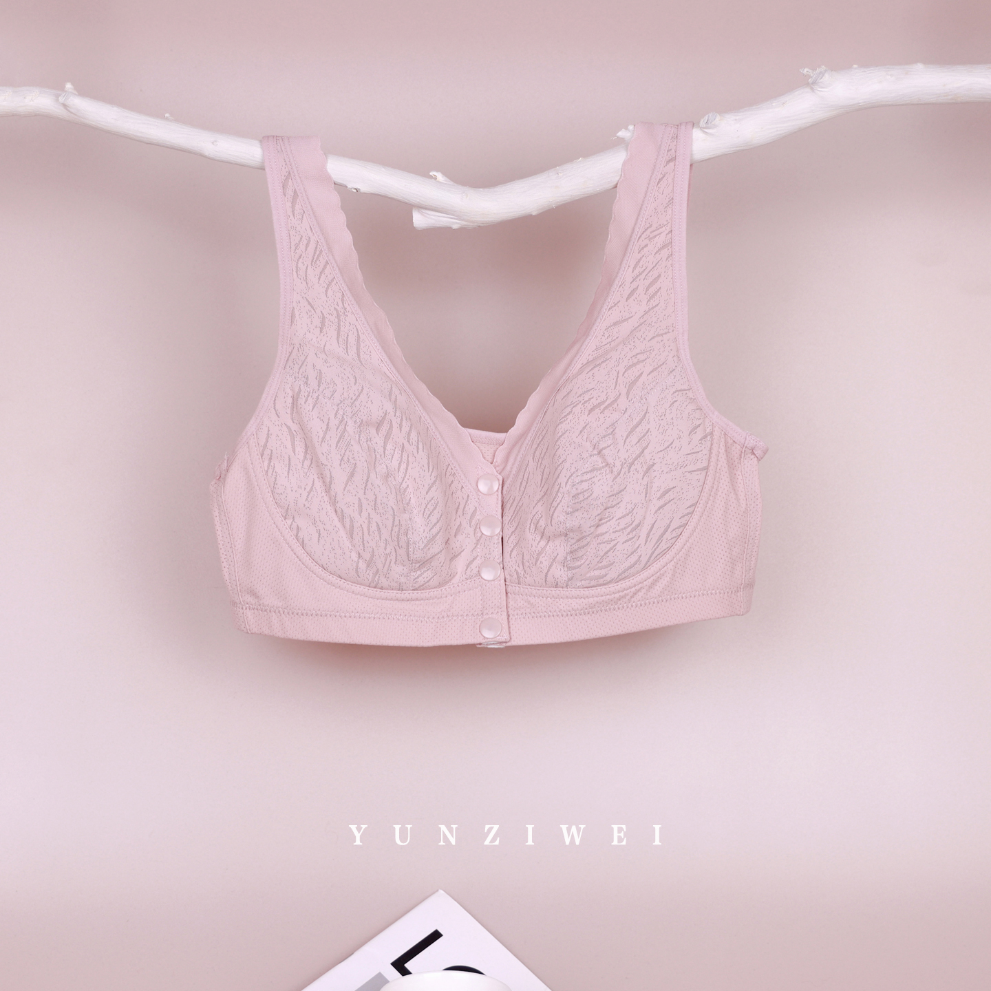 婷妃前扣大码薄款妈妈文胸中老年