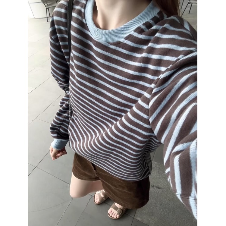 韩系松弛感条纹长袖毛衣女秋季新款宽松慵懒风撞色圆领设计感上衣