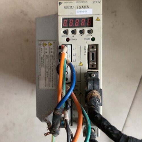 议价安川驱动器SGDM-10ADA   SGMGH-09ACA61 一套