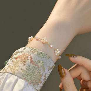 赛赛莉安天然淡水珍珠小花14k包金简约气质唯美风百搭叠戴手链