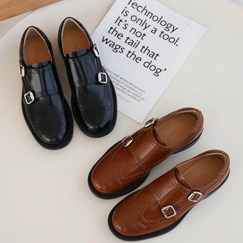 miu家英伦风雕花德比小皮鞋