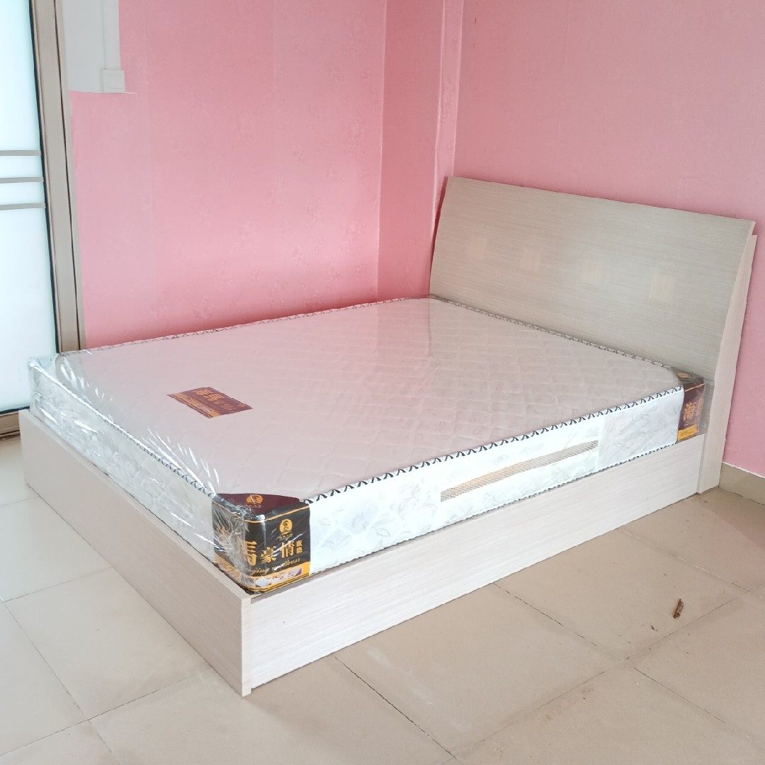 深圳包邮 白松木色1.2米单人1.5米1.8米双人 非实木板床 靠背床架