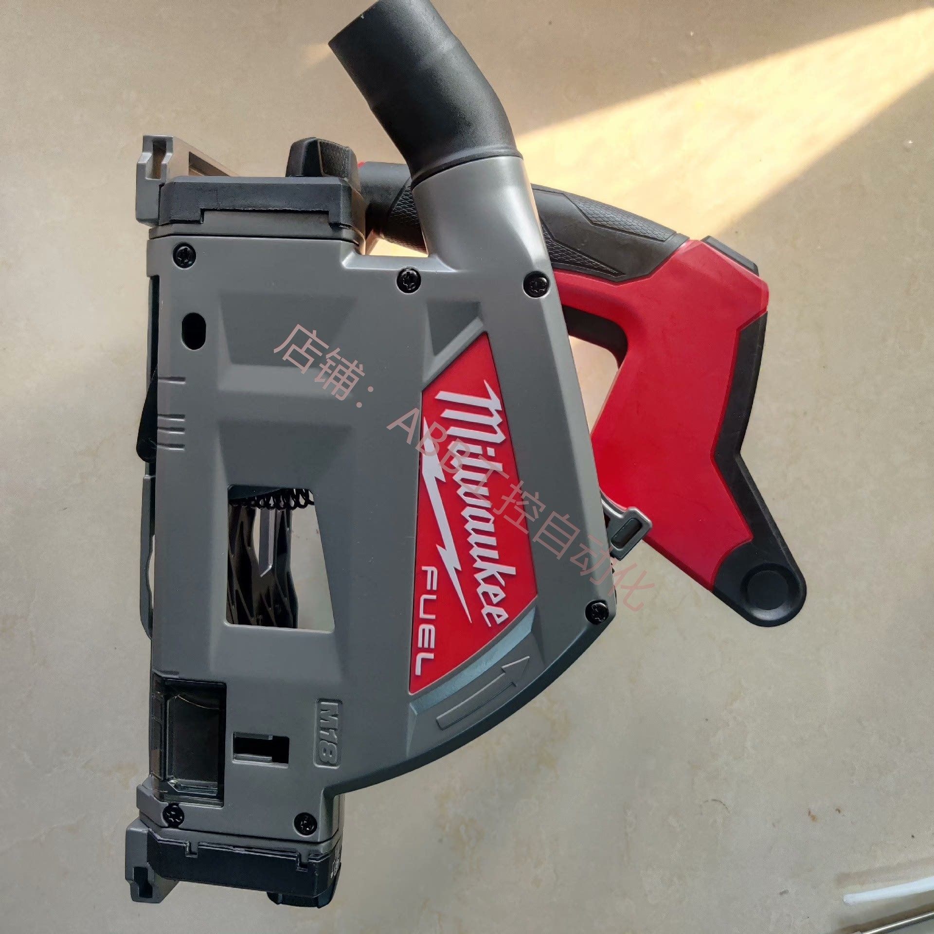 米沃奇无刷轨道锯2831-20 米沃奇18伏无刷轨道锯 轨道兼容马菲儿