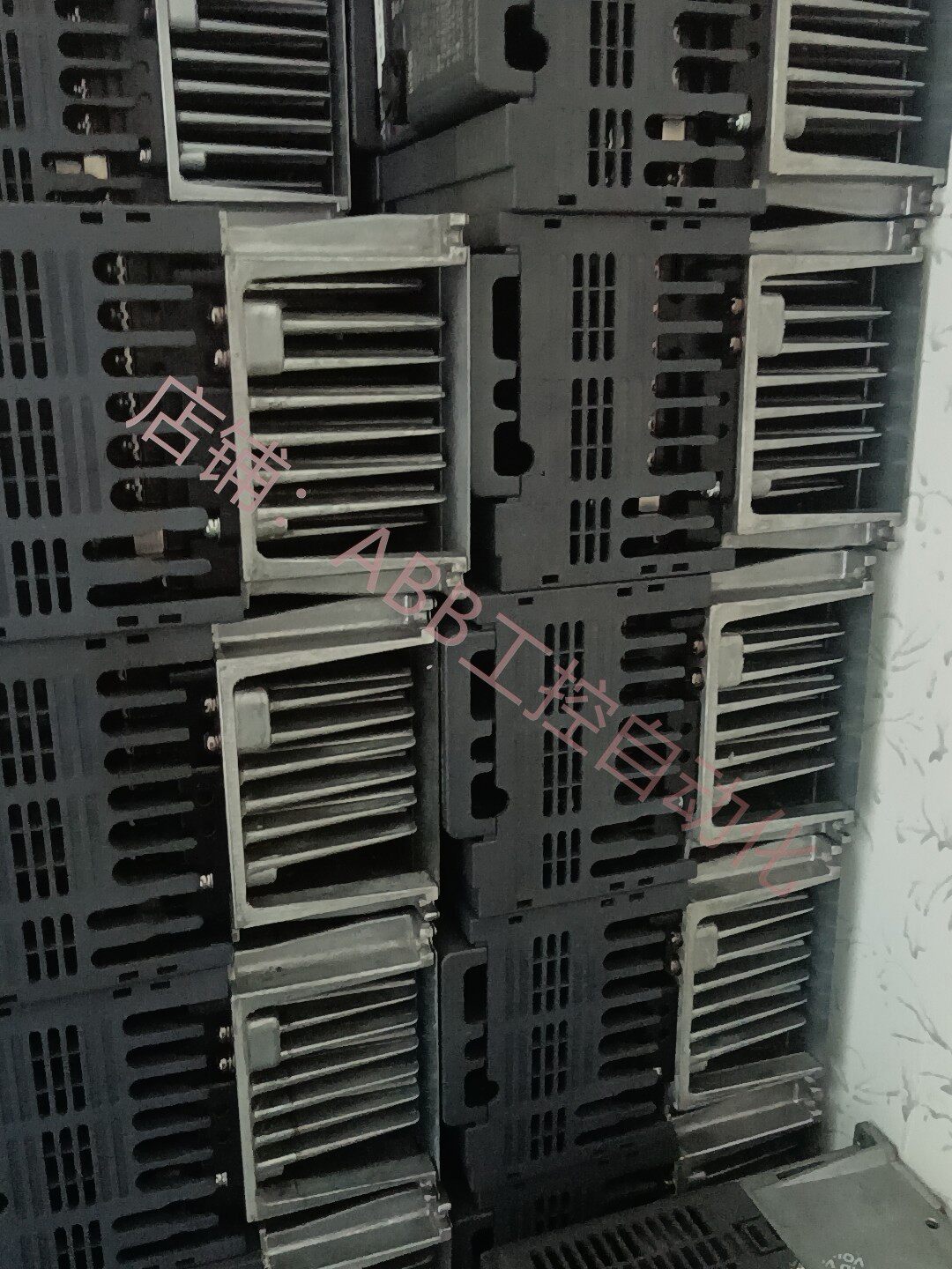 三菱变频器d740-22k年份近清一色17 年