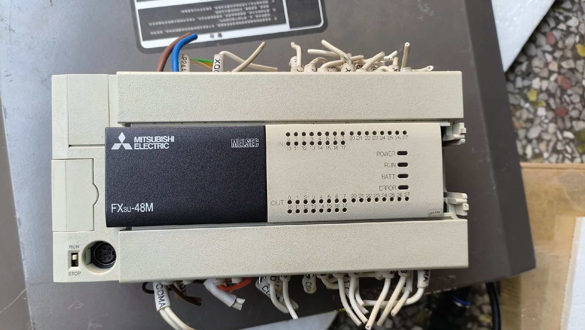 三菱plc日本型号fx3u-48mtesa 一个