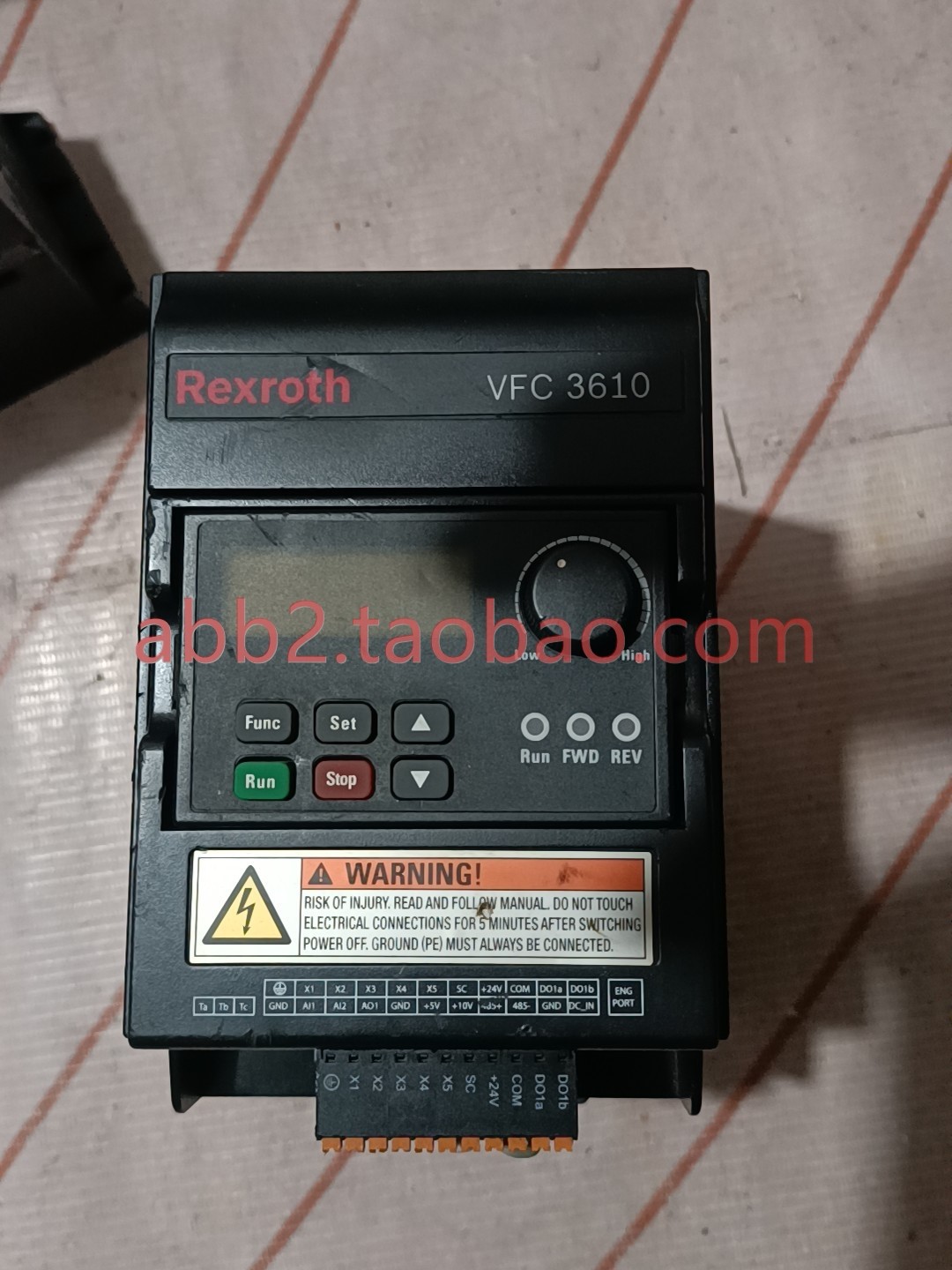 变频器VFC3610-0K40罗克韦尔220V04KW变频器