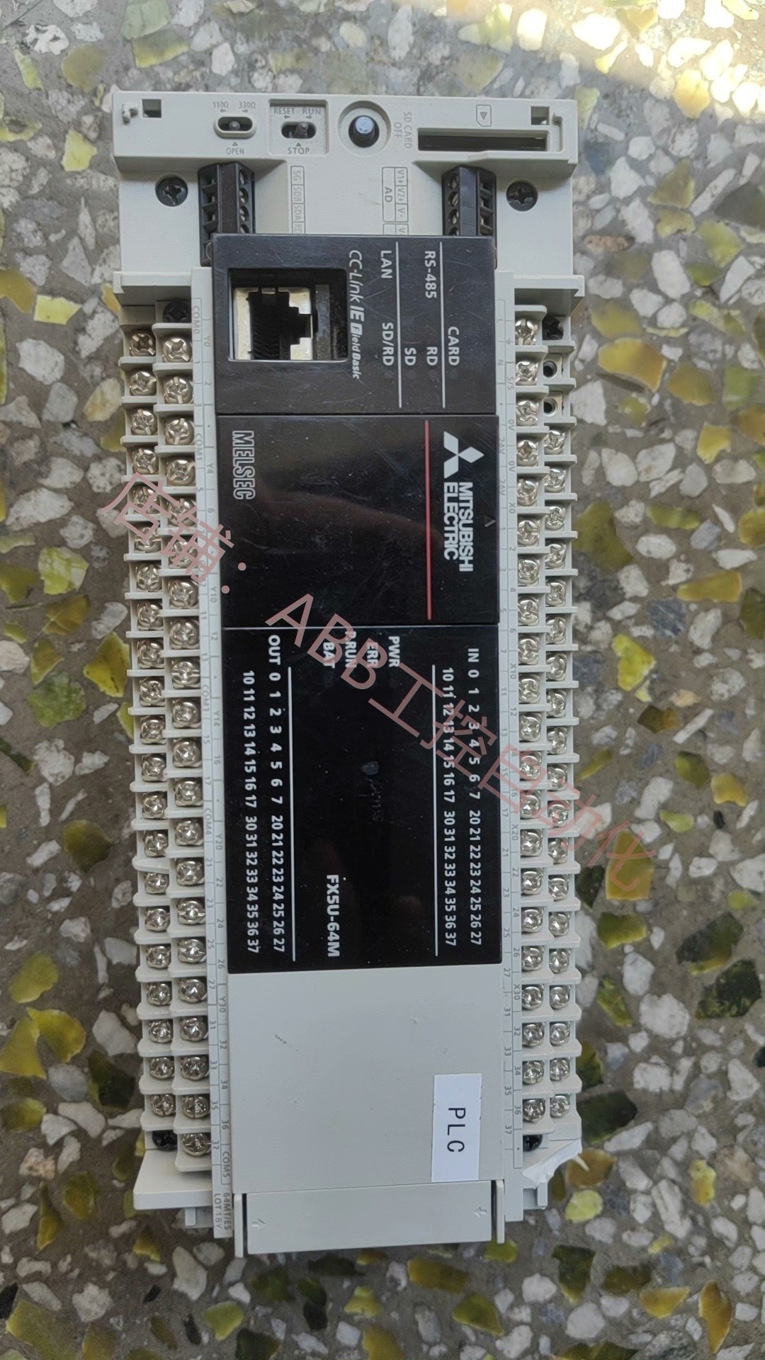 三菱5uplc一条 fx5u-64mt18年