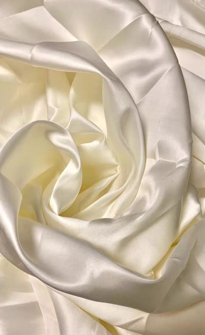 奶白248门幅四件套20姆米70%桑蚕丝30%棉床品料光滑细腻柔软纯洁