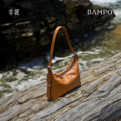 BAMPO半坡头层油蜡牛皮腋下包