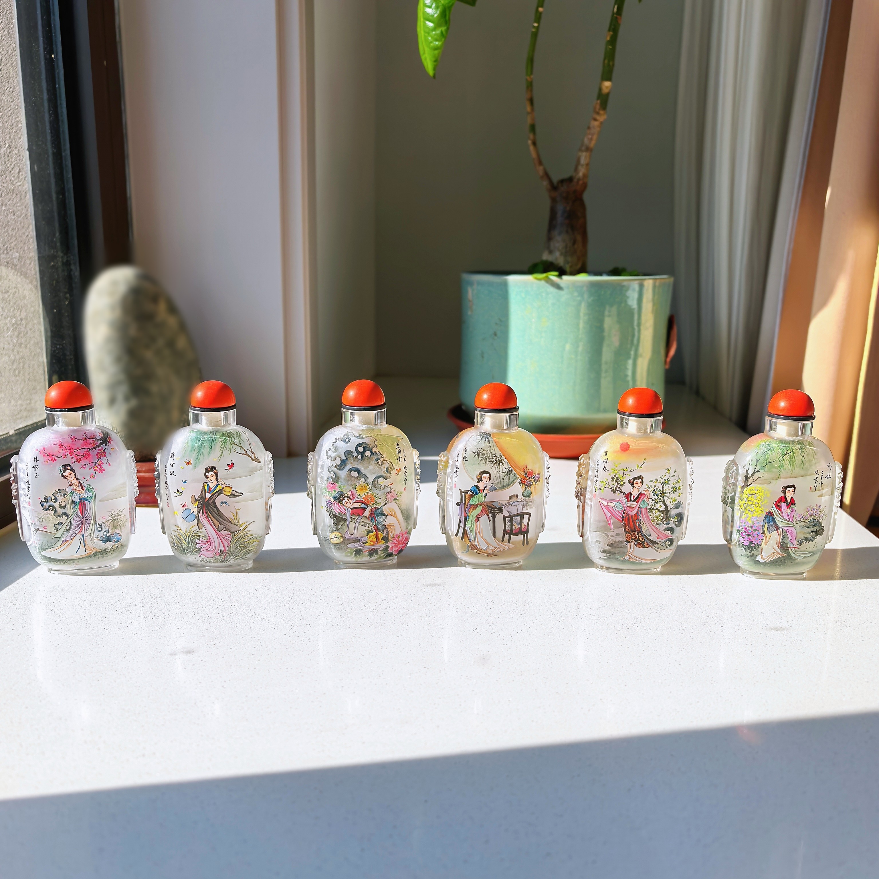 内画鼻烟壶红楼梦金陵十二金钗图古风收藏品国潮手工非遗作品礼物