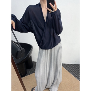 莱赛尔交叉荡领优雅薄毛衣微透春夏宽松防晒薄针织女 松驰风超美