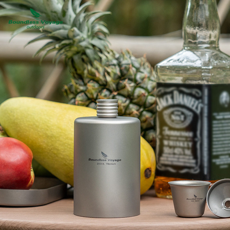 必唯户外纯钛酒壶轻量户外野营旅行随身便携白酒瓶迷你水瓶200ml