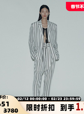 YCH 女士象牙白复古图案西装外套银泰