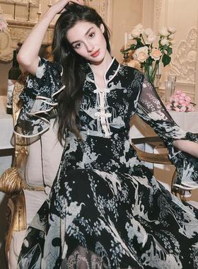 FLONAKED 秋冬新中式手绘印花长袖黑色连衣裙300170