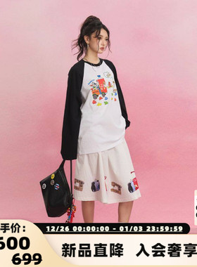 SOFITTE 25春夏女士插肩袖蛇年限定趣味印花长袖T恤银泰 301355