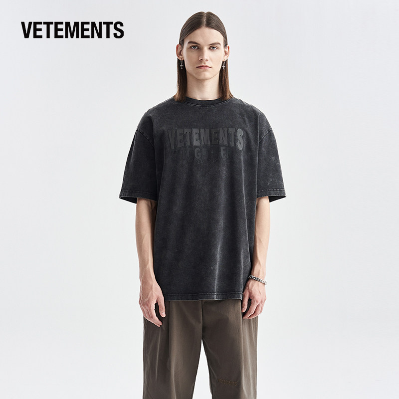 VETEMENTS宽松短袖T恤图片