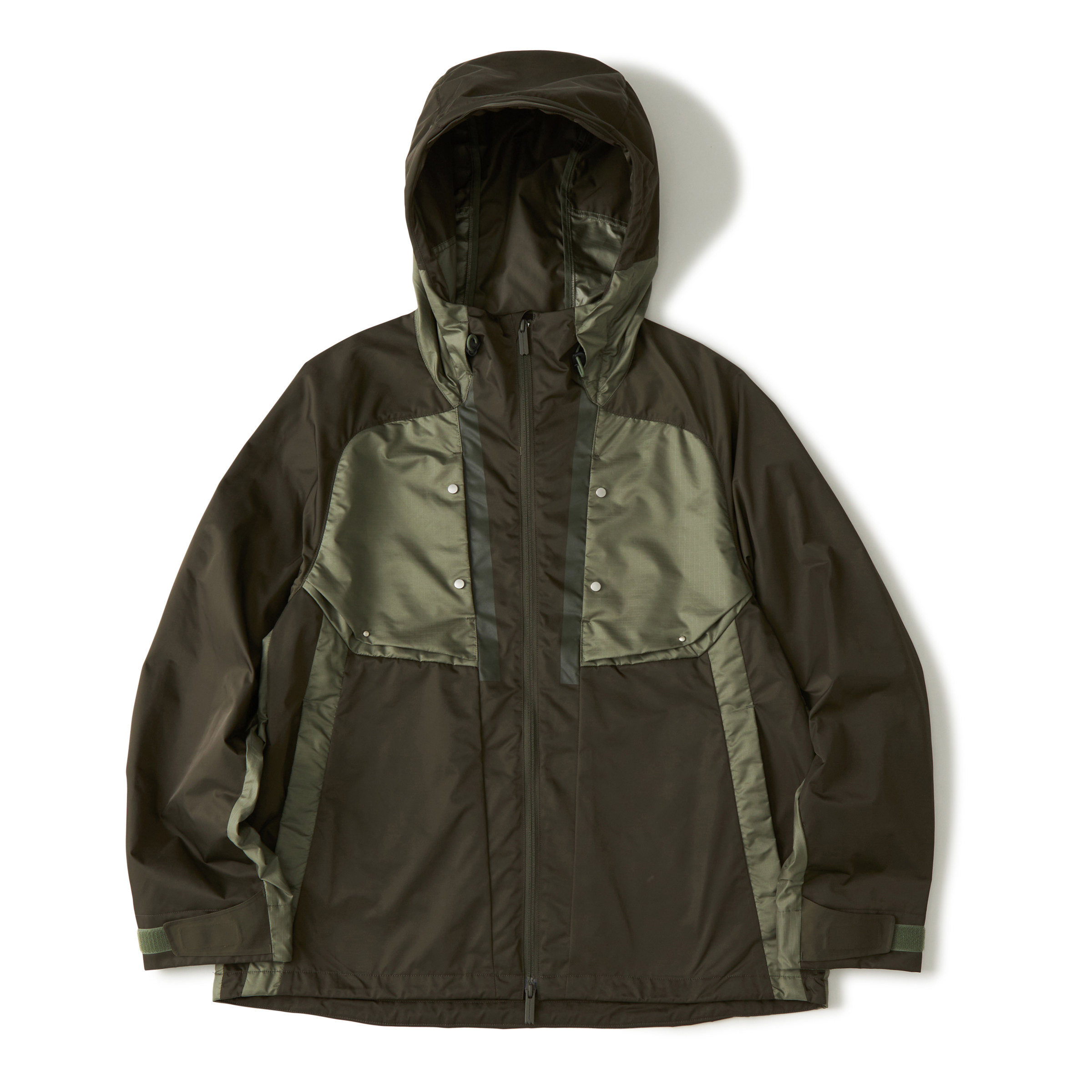 白山/WHITE MOUNTAINEERING 男士黑标拼接时尚夹克外套银泰301524 - 实物图