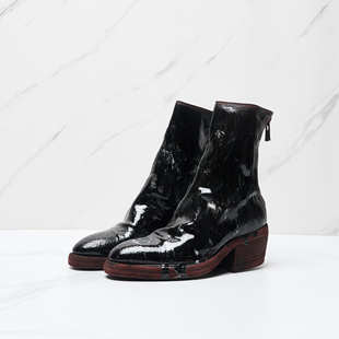 GUIDI 潮流都市女士羊皮材质艺术漆皮短靴银泰百货 301596