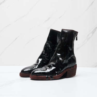 GUIDI 潮流都市女士羊皮材质艺术漆皮短靴银泰百货 301596