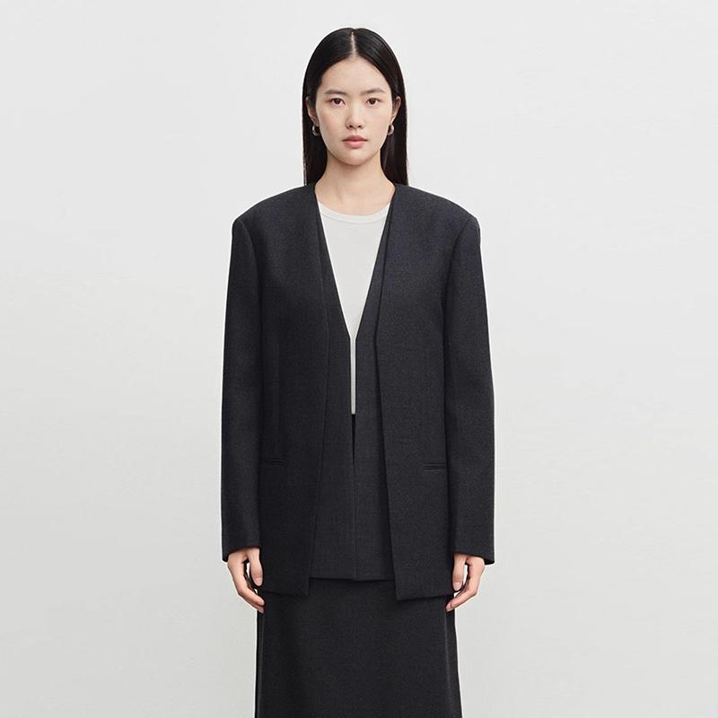TOTEMECONCISEWHITE西服外套