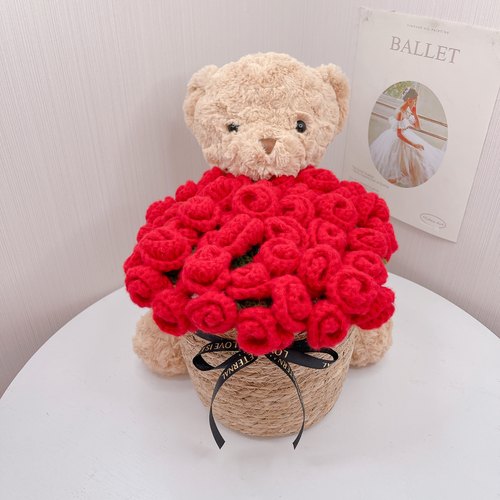 毛毯玫瑰花小熊抱抱桶钩花装向日葵绣球铃兰手工编织空篮子永生花