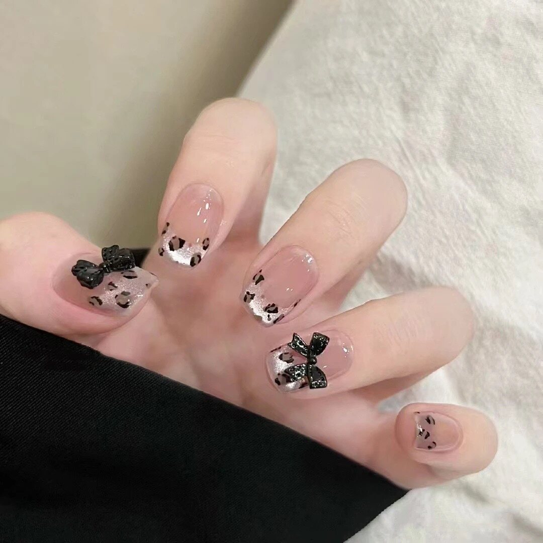 法式甜心豹纹邂逅纯欲蝴蝶结美甲纯手工穿戴甲可拆卸假指甲甲片