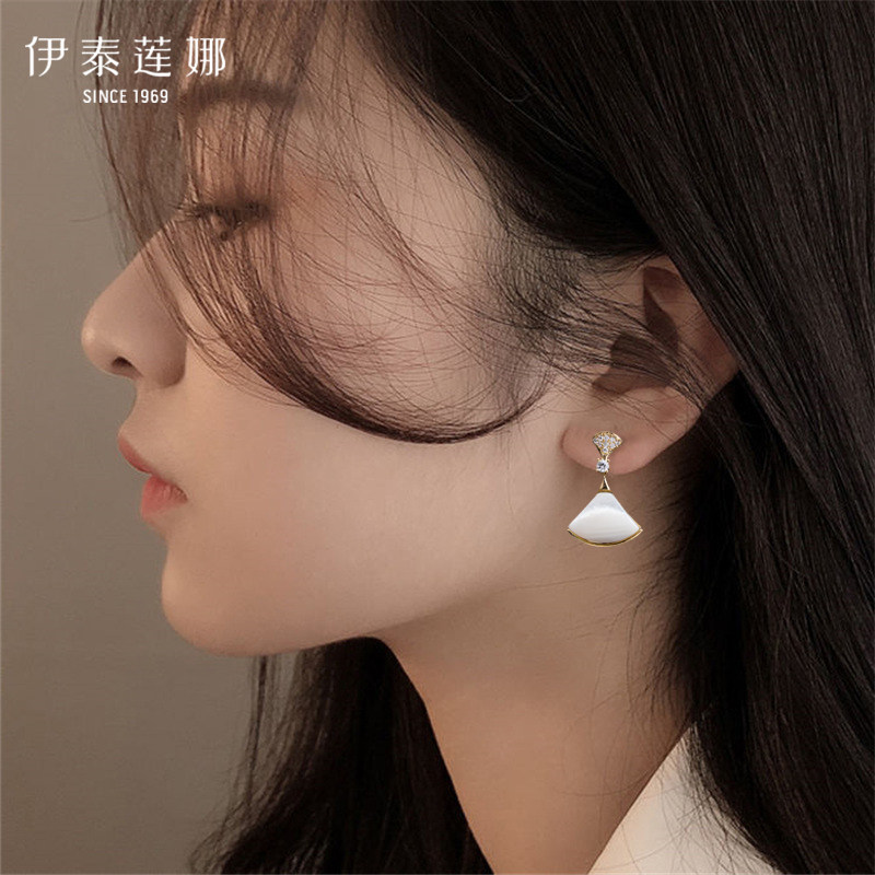 小裙子 天然贝壳 红玛瑙 高级感耳环/耳夹 轻奢耳坠 女 伊泰莲娜