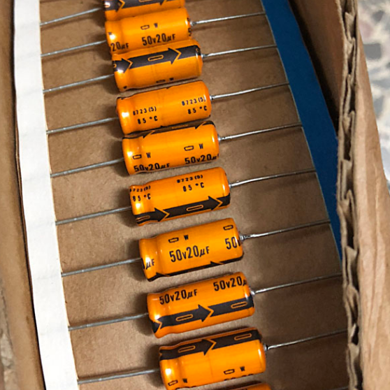 50v20uf 20uf50v 日本进口轴向卧式有极性电解电容 8X18