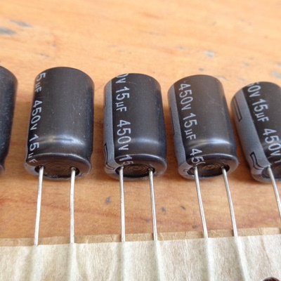 450V15UF 全新优质电源 长寿命电解电容 15UF450V 规格：13X20