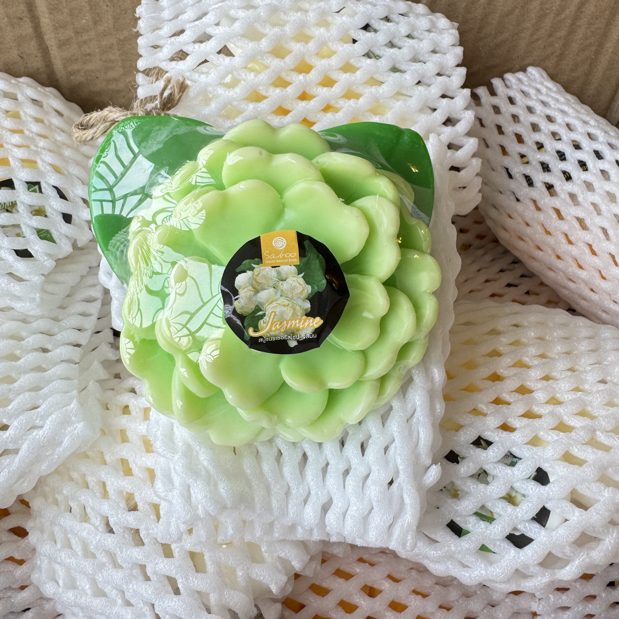 泰国进口Saboo茉莉香皂控油洁面沐浴丝瓜络去角质天然精油皂正品