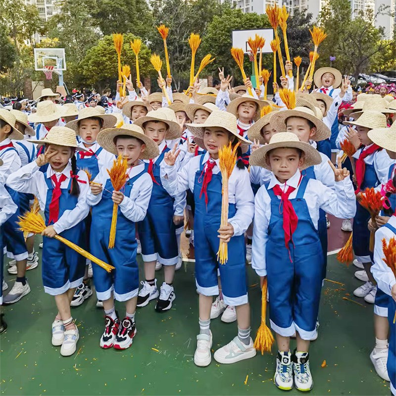 新品稻田里的中国演o出服禾下乘凉梦儿童舞蹈服草帽子稻穗背带裤图片