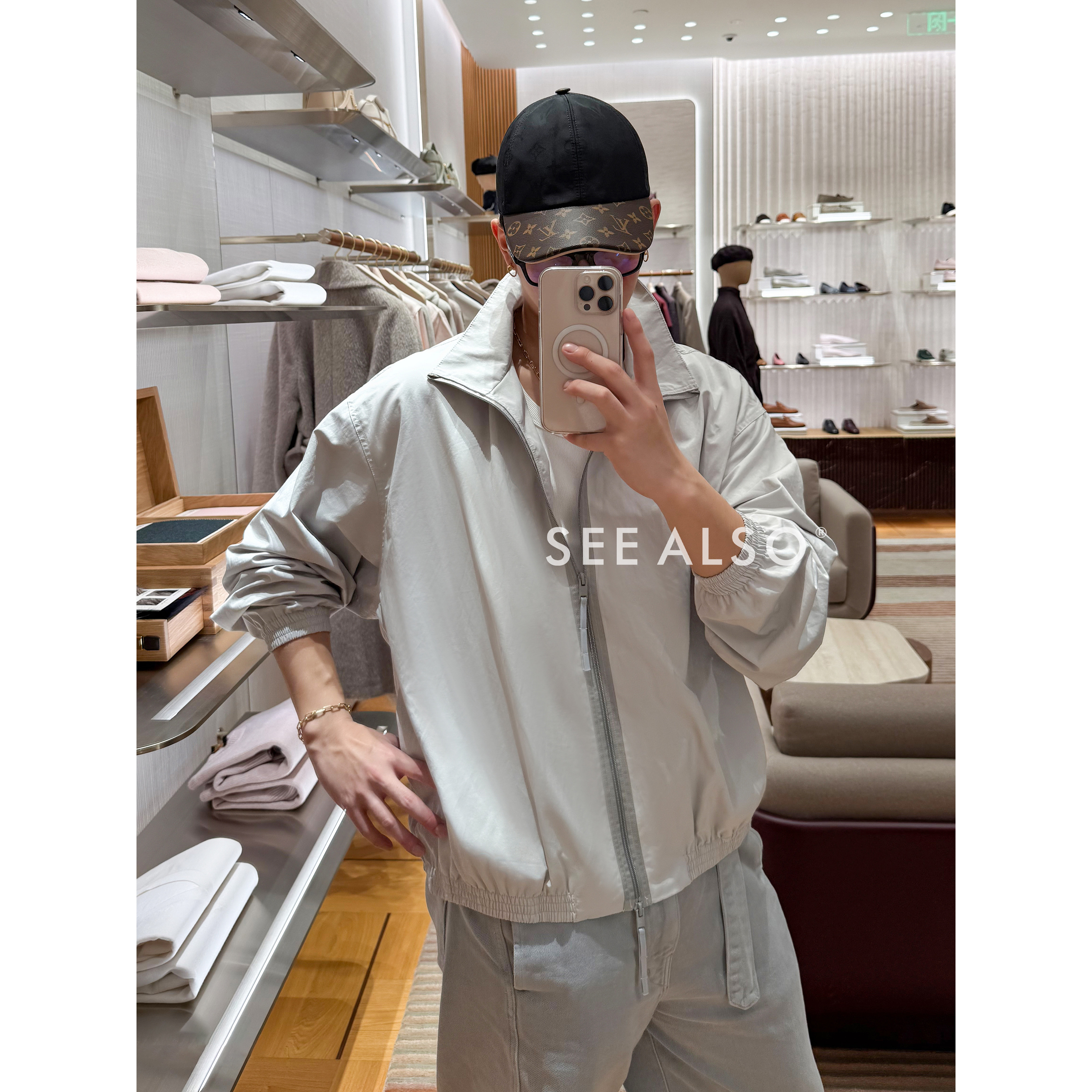 SEE ALSO『紫标查斯顿』1996防晒三防透气廓形户外冲锋衣夹克外套