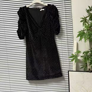 0126-36法式复古黑色丝绒烫粉波点V领连衣裙女泡泡袖收腰气质裙
