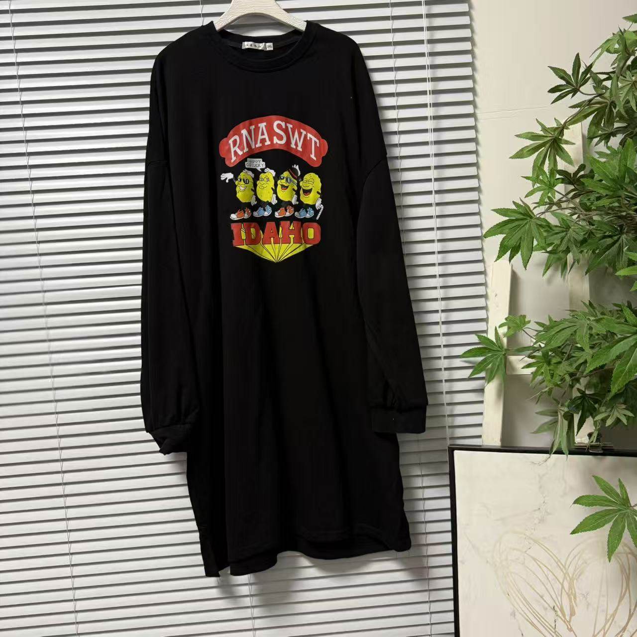 0105-17卡通风黑色长袖连衣裙宽松bf慵懒风中长款显瘦休闲可爱