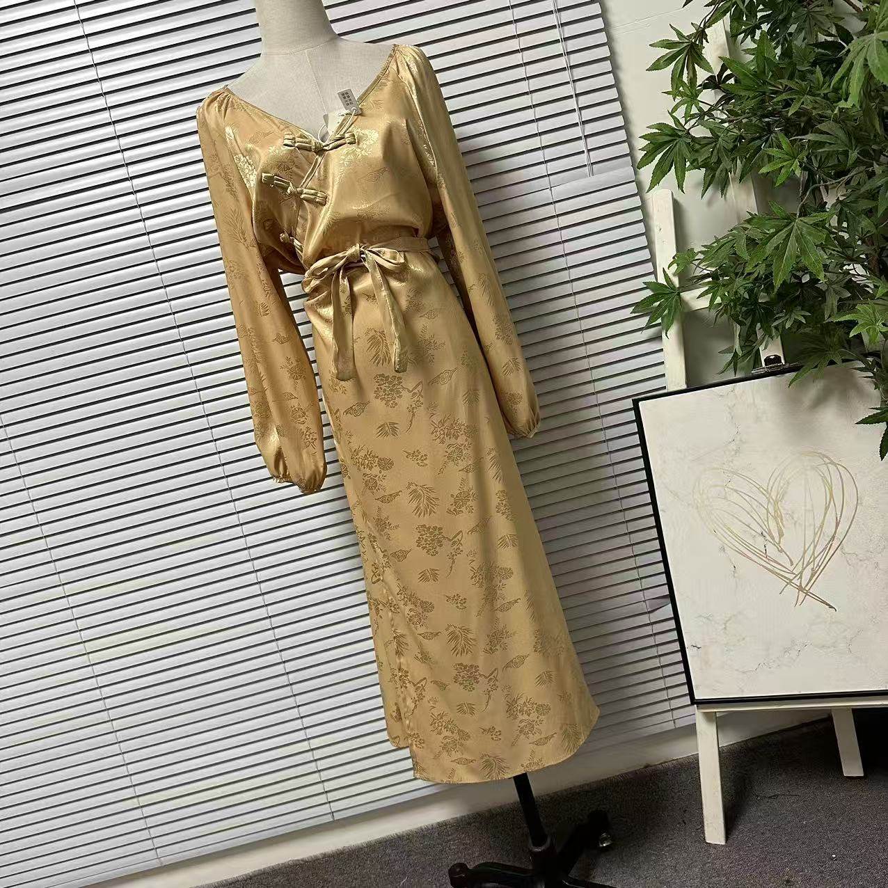 1119-26新中式国风鎏金提花连衣裙女长袖V领收腰显瘦气质长裙