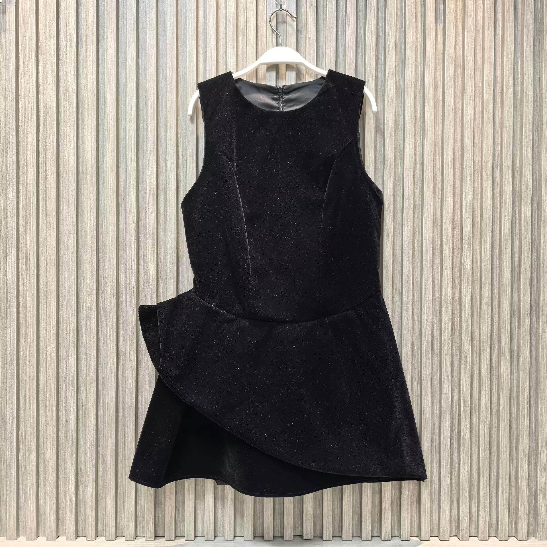 欧阳9/620点m*u系解构大女主裙