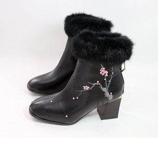 新款 靴防水国潮皮靴 手绘雪地靴粗跟女靴中筒保暖加绒加厚时装 冬季