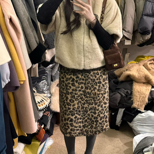 26年早春复古风立领毛毛短外套5380 ROOM