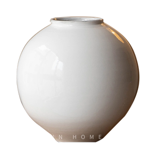 新中式白色陶瓷月亮罐花瓶插花手工圆球形粗陶摆件花艺师用插花瓶