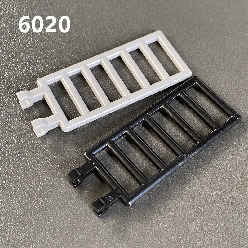 小颗粒积木7x3单侧带夹口梯形