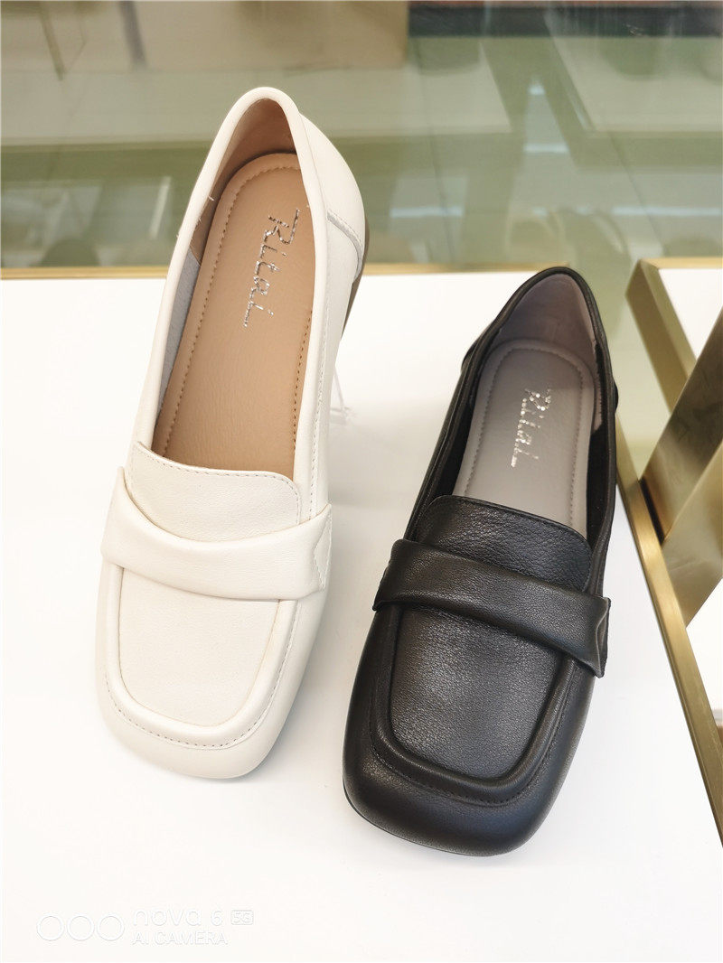 日泰乐福鞋英伦风2023新款套脚低跟休闲女鞋真皮乐福鞋4023q01095